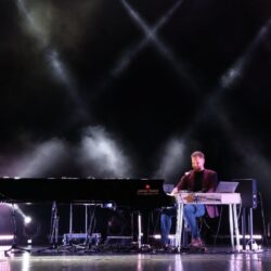 Božićni donatorski koncert Udruge Srce za nju u izvedbi Zvjezdana Ružića