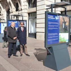 Izložba na postamentima na Korzu „Rijeka za čistu vodu“