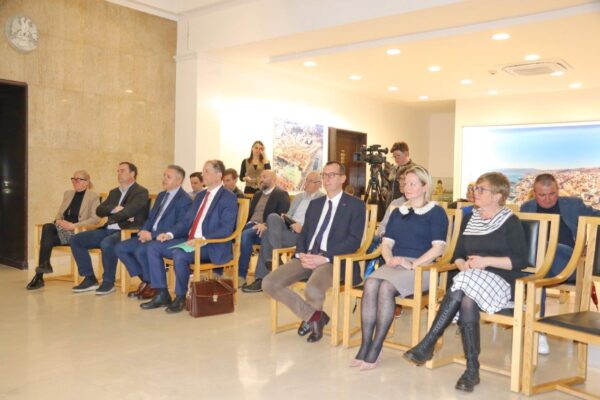 Potpisivanje sporazuma o sponzorskim i donacijskim suradnjama između Grada Rijeke i Erste banke