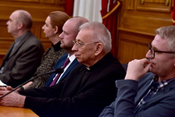 Predstavljanje knjige nadbiskupa u miru Ivana Devčića „Pitanje o Bogu“