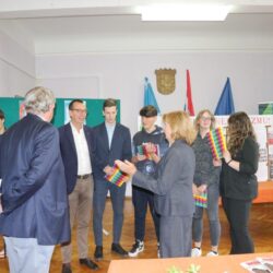 Okrugli stol na temu „Reci NE neofašizmu!“ u Prirodoslovnoj i grafičkoj školi