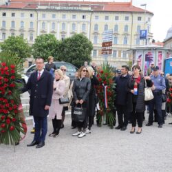 Polaganjem vijenaca obilježen Dan oslobođenja Rijeke