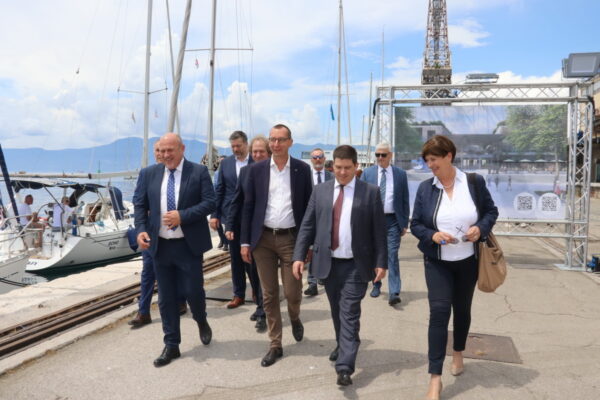 Uručenje Ugovora o koncesiji za izgradnju luke nautičkog turizma Porto Baroš