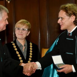 Ivanu Đikiću počasni doktorat Sveučilišta u Rijeci