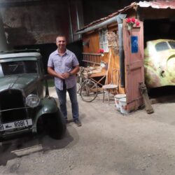 Robert Čulina u izvrsno osmišljenoj starinskoj radionici (snimio M.Krpan)