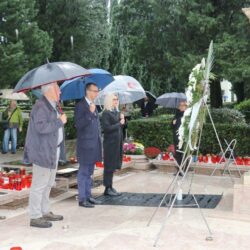 Polaganje vijenaca povodom blagdana Svih svetih