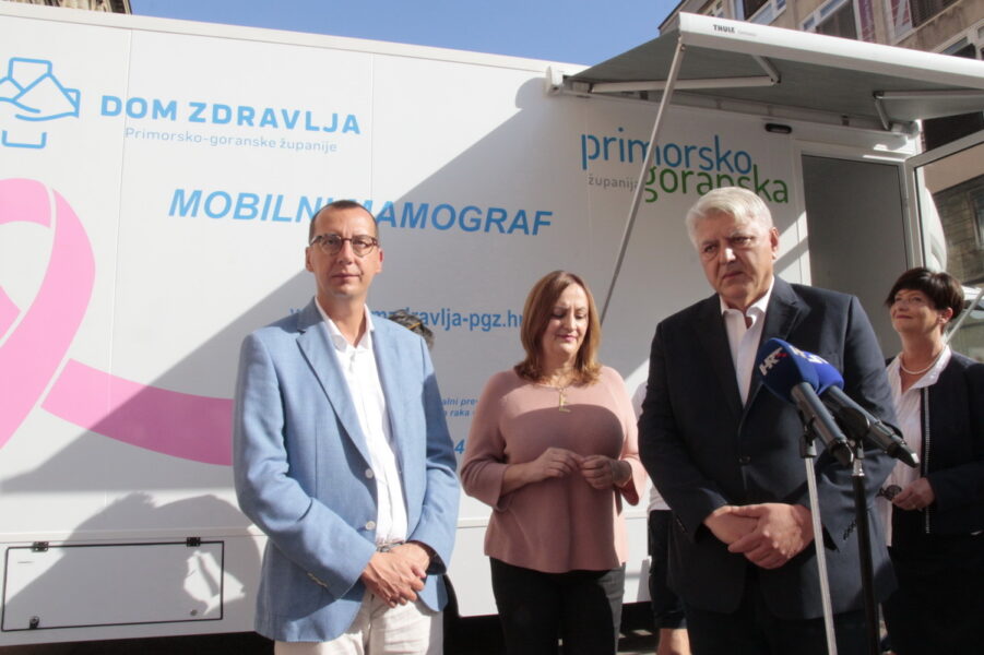 Primopredaja mobilnog mamografa