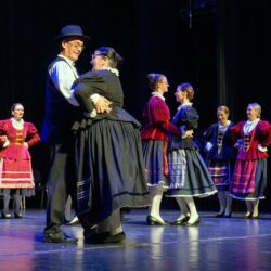 Večer folklora MKD Ilinden i prijatelja-foto Gordana Kvajo