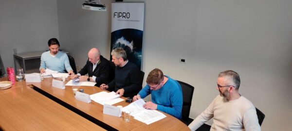 FIPRO_potpisivanje ugovora o sufinanciranju s poduzetnicima