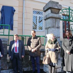 Otkrivanje spomen ploče na OŠ Belvedere u znak sjećanja na učenike i profesore žrtve Holokausta