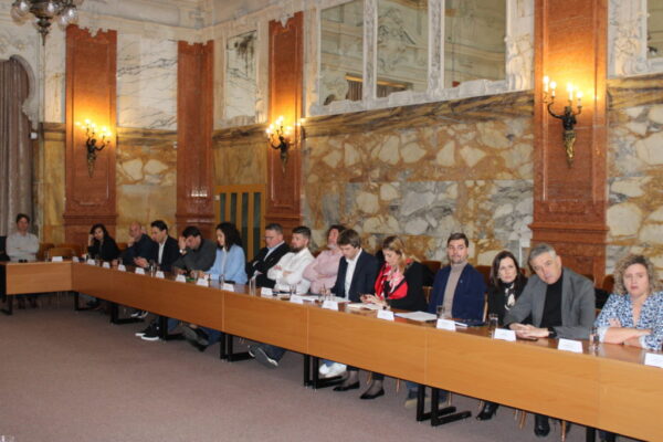 Radni sastanak župana Komadine s čelnicima općina i gradova o stanju obiteljske medicine u PGŽ