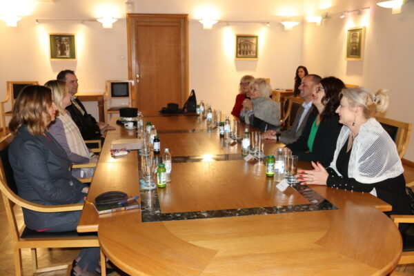 Susret zamjenice gradonačelnika Krpan s predstavnicima crnogorskog ministarstva obrazovanja i Budvanskog karnevala