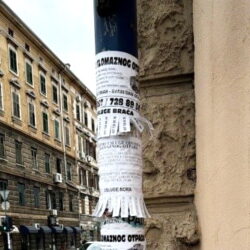Raznorazni oglasi na javnim površinama u centru Rijeke - pitanje Ive Rinčić