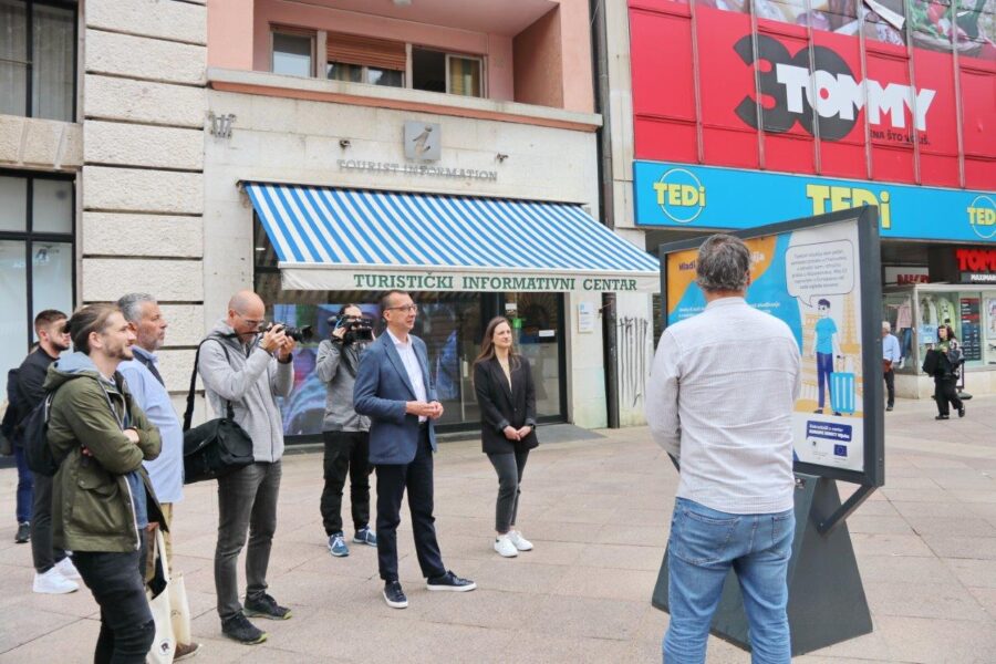 Otvorenje izlozbe Dobrodosli u centar Europe Direct Rijeka