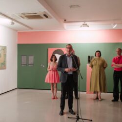 Izložba Drugost u Galeriji Kortil