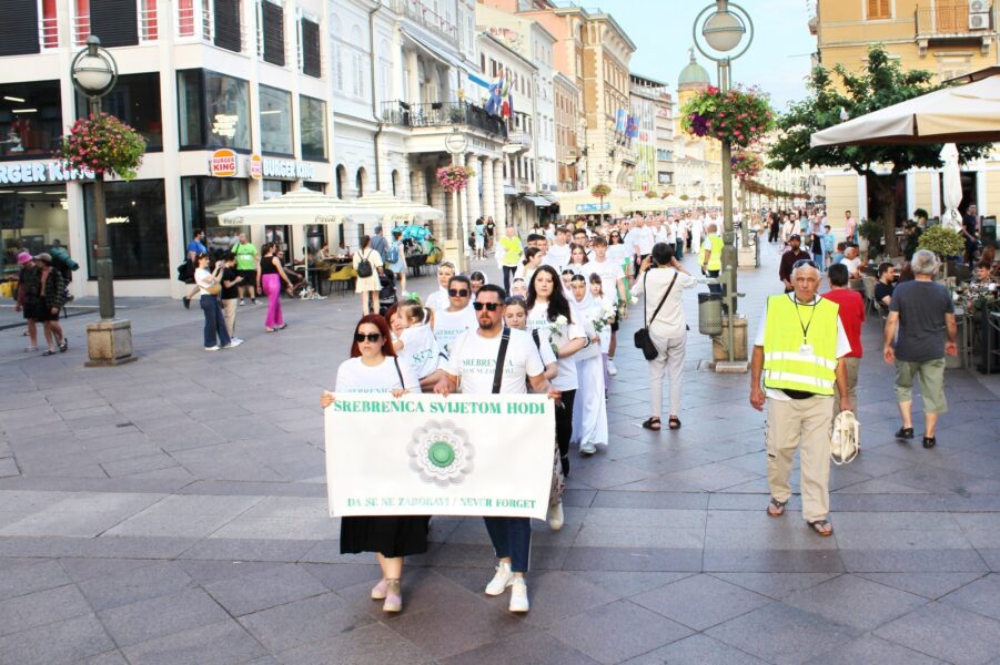 Odrzan mimohod Srebrenica svijetom hodi