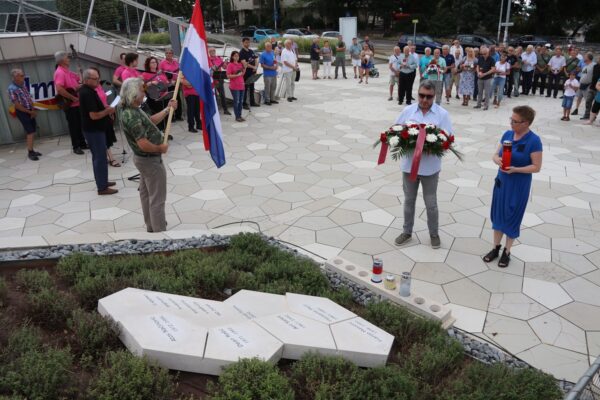 Polaganje vijenaca Dan pobjede Zamet