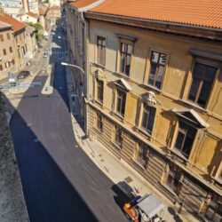 Sanacija asfalta u Ulici Pomerio
