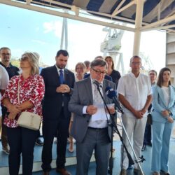 Svečano porinuće pontona za Dok 11 za Brodogradilište Viktor Lenac
