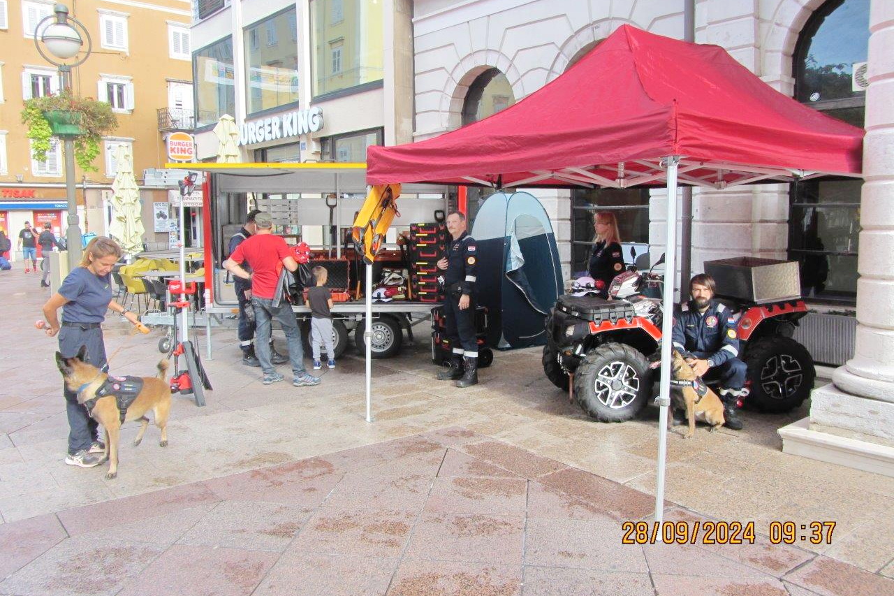 Prezentacija opreme Civilne zaštite Grada Rijeke i edukacija građana ...