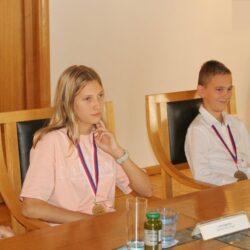 Prijem za šahiste Laru Zagorac i Erika Golubovića