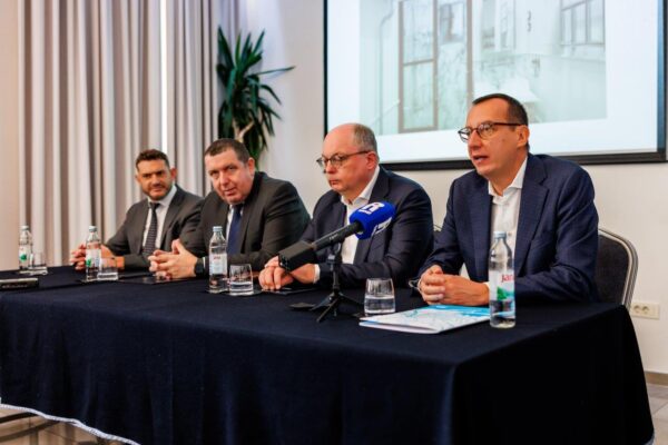 Potpisivanje ugovora o suradnji između Jadran hotela Rijeka i Accora 