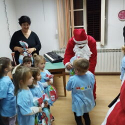 Podjela poklona