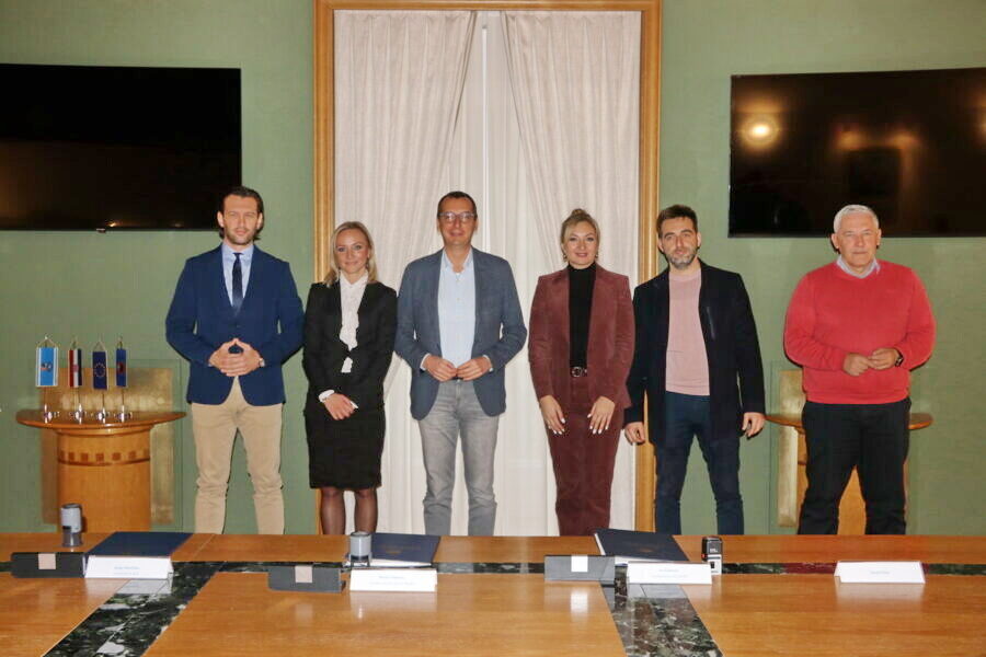 Potpis-kolektivnog-ugovora-za-zaposlenike-Grada-Rijeke