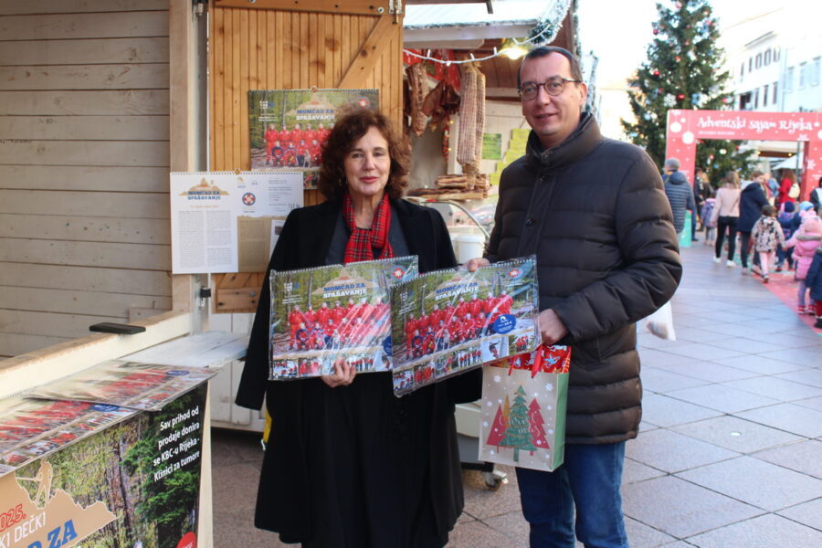 Prodaja humanitarnog kalendara Riječki dečki