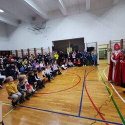 Program povodom sv. Nikole u Osnovnoj školi Pećine