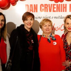 Dan crvenih haljina