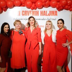 Dan crvenih haljina