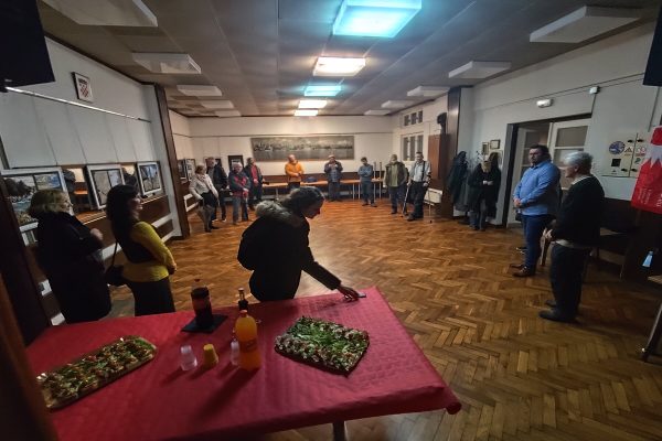 Izložba fotografija Dinka Jurjevića " Plaža"