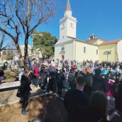 Drenovska maškarana povorka