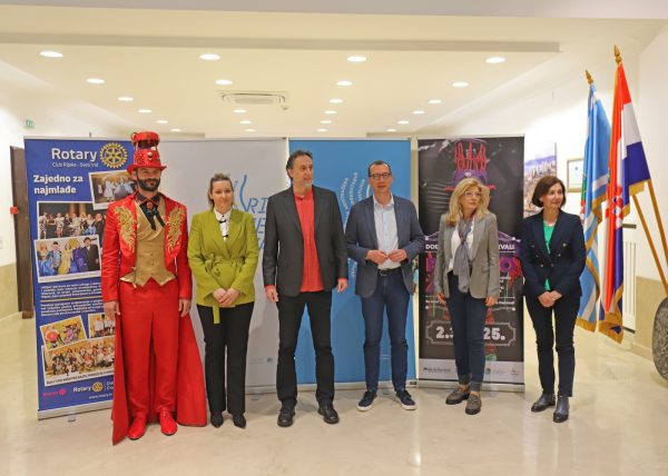Primopredaja donacije s Bala