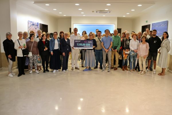 Druženje volontera Homo si teć i predaja čeka