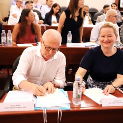 Goran Palčevski i Sandra Krpan - potpis prisege