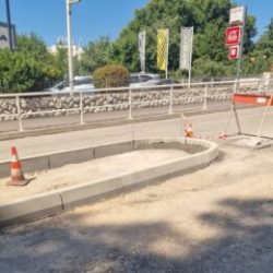 Cestovni otoci na Gornjoj Vezici