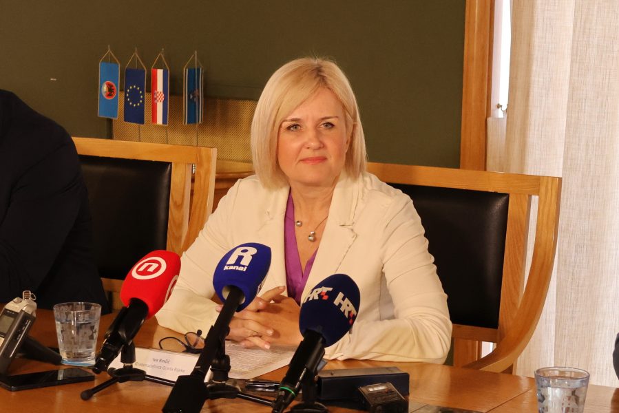 Konferencija za medije gradonačelnice Ive Rinčić i zamjenika