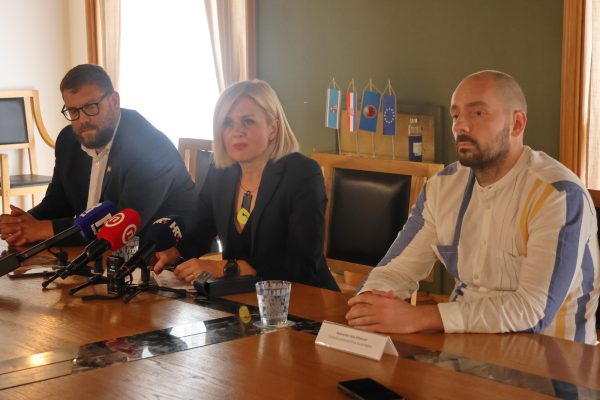 Rinčić, Vivoda i Milaković konferencija za medije (12)
