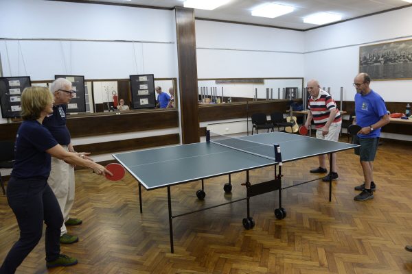 Autor Ernest Mavrovic -pokretom u borbi protiv Parkinsonove bolesti