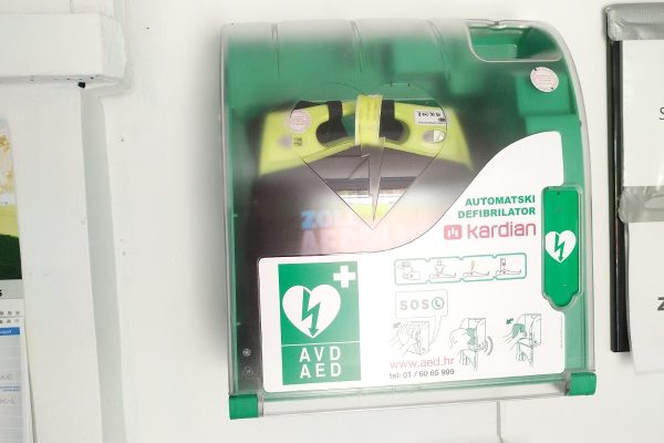 Defibrilator_Stadion Kantrida