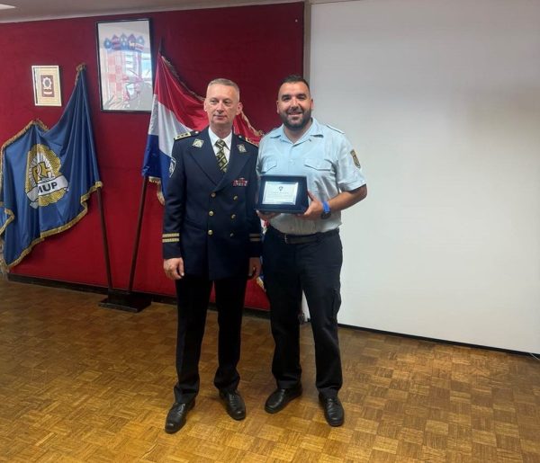 Policija uručila zahvalnice komunalnim i prometnim redarima