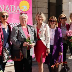 Dan ružičaste vrpce na Korzu