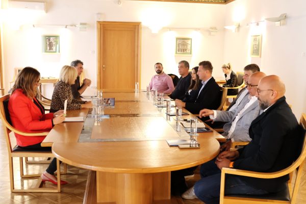 Gradonačelnica i predstavnici loptačkih klubova