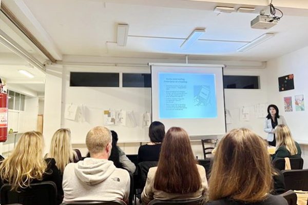 Pehlin, edukacija roditelja