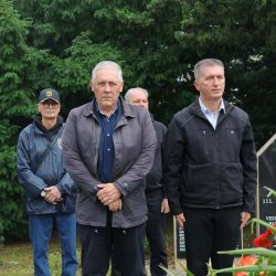 Polaganje vijenaca 128 brigada