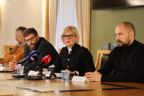 Konferencija za novinare Rincic sa suradnicima