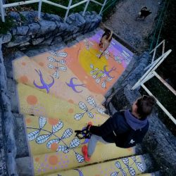 Oslikavanje stepenica prema Skate parku