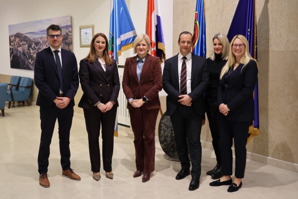 Potpis Sporazuma o suradnji između Pravnog fakulteta u Rijeci i Grada Rijeke